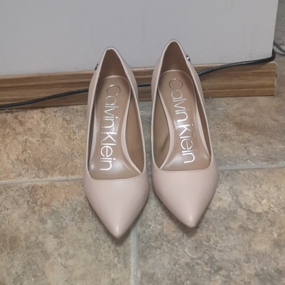 Calvin Klein Nude Heels - Picture 5 of 5